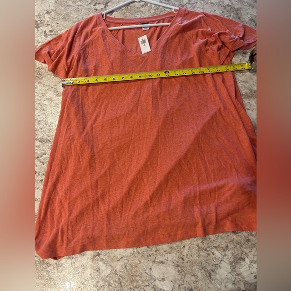 Women’s Old Navy V Neck Tee Shirt Short Sleeve Medium Tall NWT - Picture 7 of 9